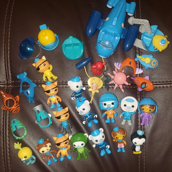 Octonauts Fisher-Price Y9297 7 Figure Playset - Octo-Crew Figurine Set & more - Picture 2 of 7